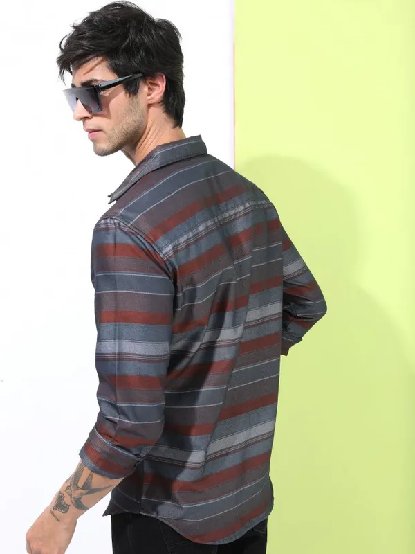  Highlander Men Brown Striped Slim Fit Casual Shirts