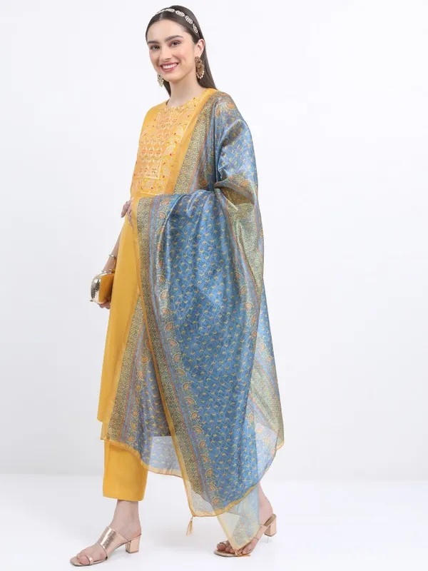  Ketch Women Yellow Self Design Kurta Sets