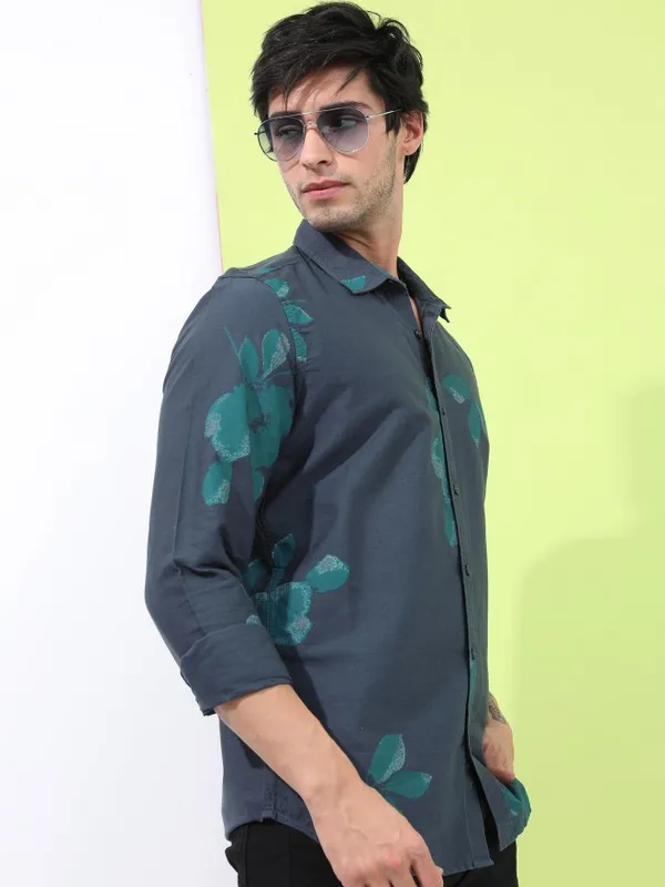  Highlander Men Teal Printed Slim Fit Casual Shirts