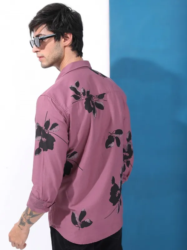  Highlander Men Mauve Printed Slim Fit Casual Shirts
