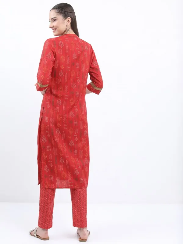  Vishudh Women Terracotta Printed Kurta Sets