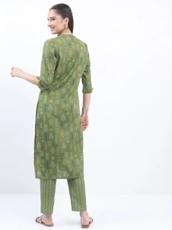 Vishudh Women Olive Printed Kurta With Trouser