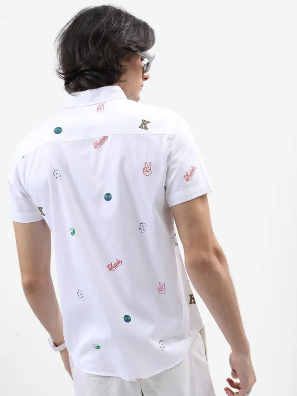Men Slim Fit Casual Shirt
