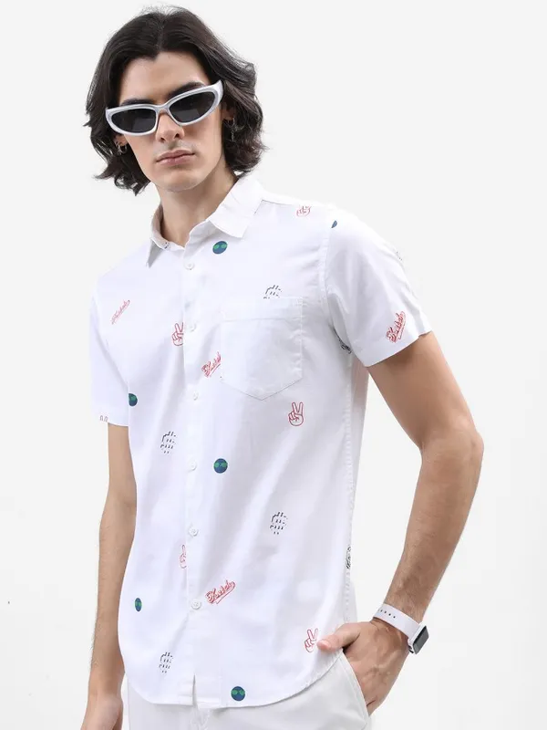 Men Slim Fit Casual Shirt