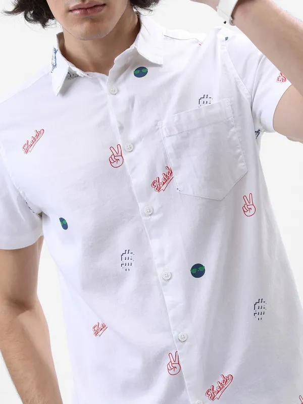 Men Slim Fit Casual Shirt