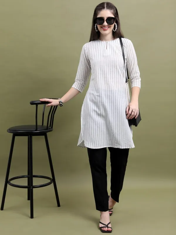  Vishudh Women Off White Striped Tunics