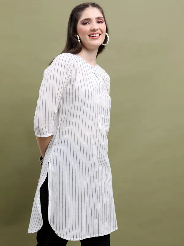  Vishudh Women Off White Striped Tunics