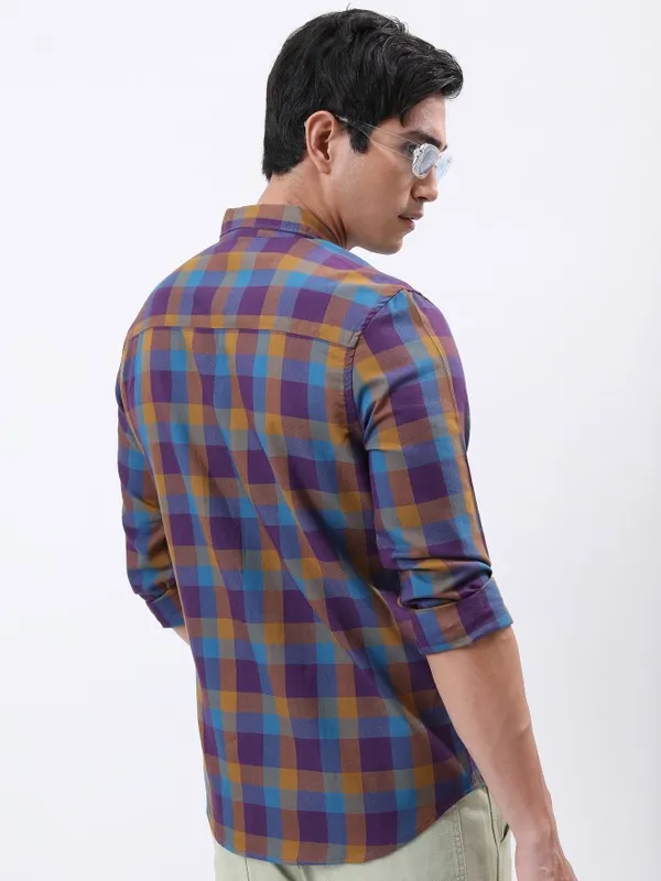  Highlander Men Multi Checked Slim Fit Casual Shirts
