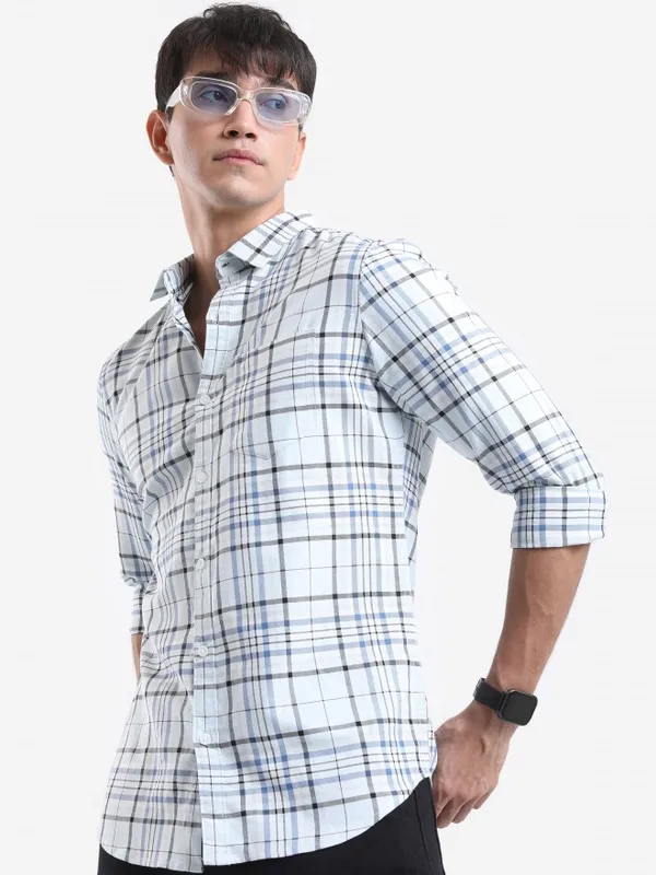  Highlander Men Blue Checked Slim Fit Casual Shirts