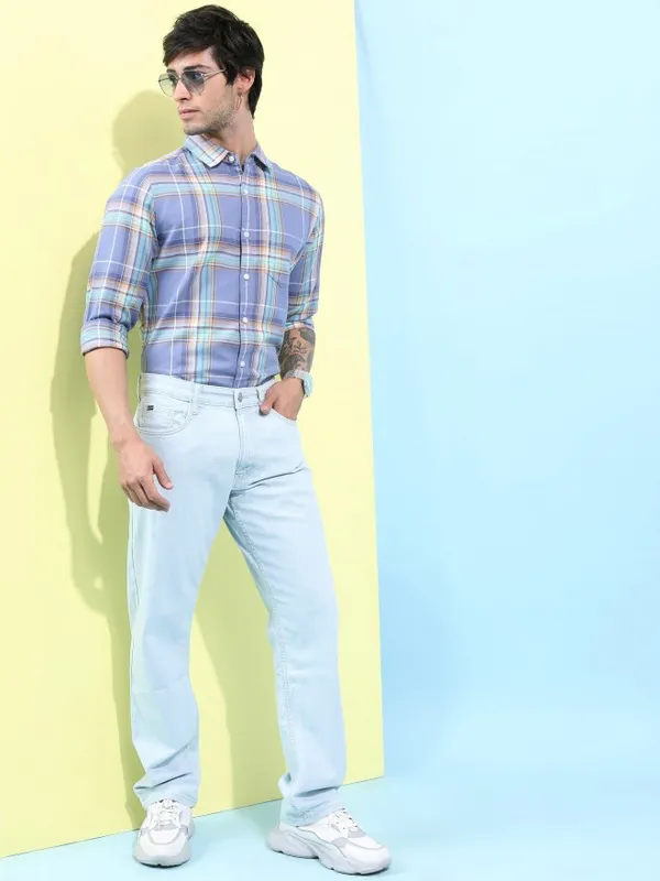  Highlander Men Lavender Checked Slim Fit Casual Shirts