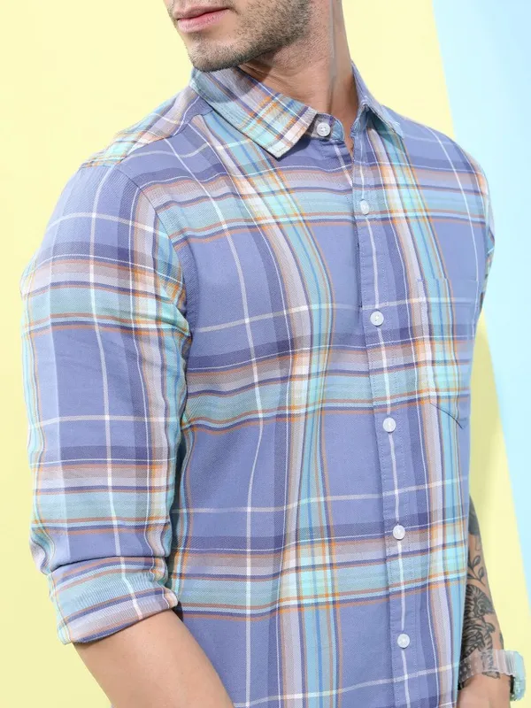  Highlander Men Lavender Checked Slim Fit Casual Shirts