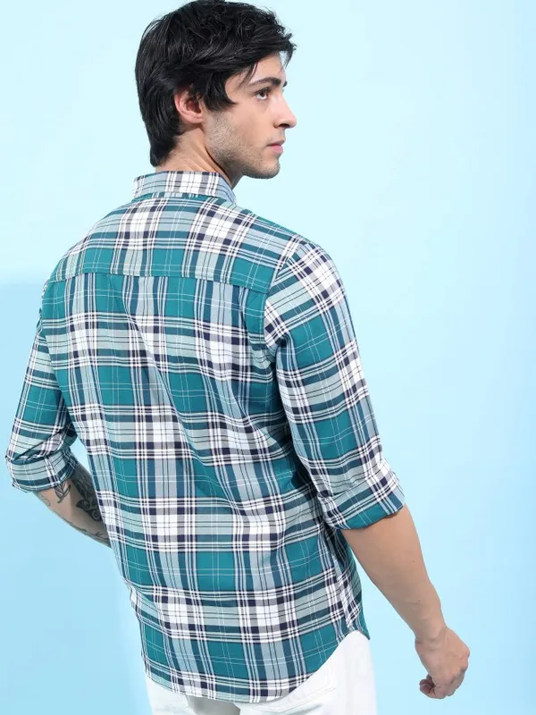  Highlander Men Teal Checked Slim Fit Casual Shirts