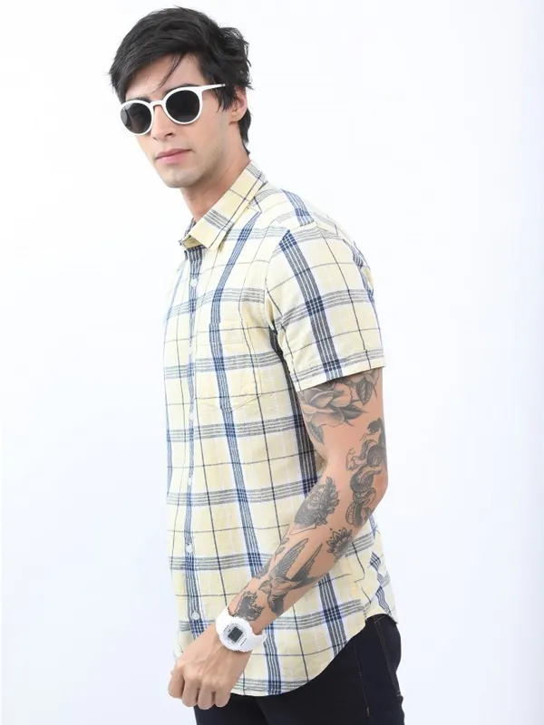  Highlander Men Yellow Checked Slim Fit Casual Shirts
