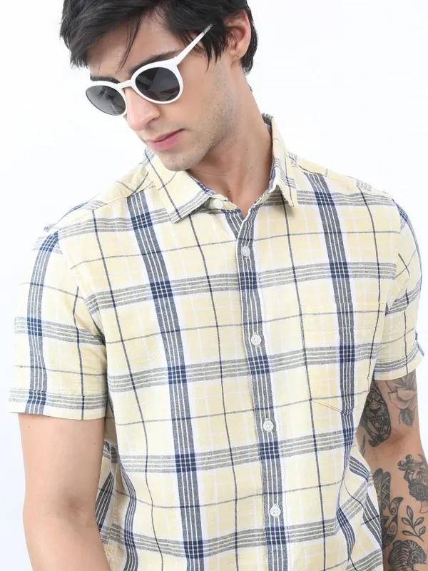  Highlander Men Yellow Checked Slim Fit Casual Shirts