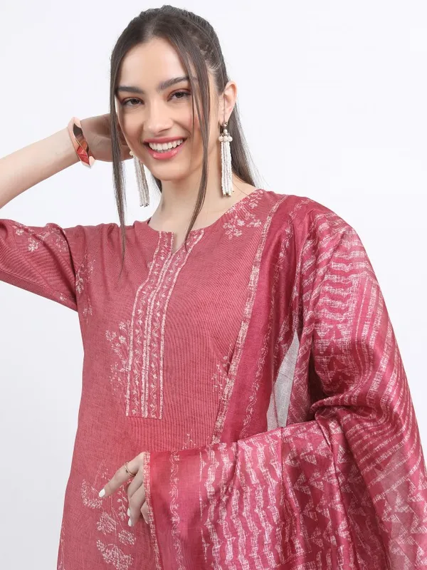  Ketch Women Red Printed Kurta Sets