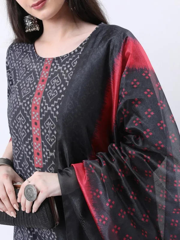 Ketch Women Black Printed Kurta Sets