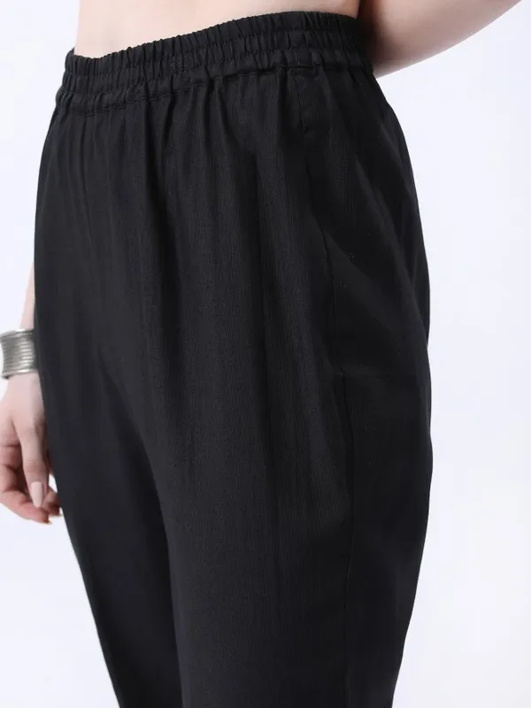  Ketch Women Black Printed Kurta Sets