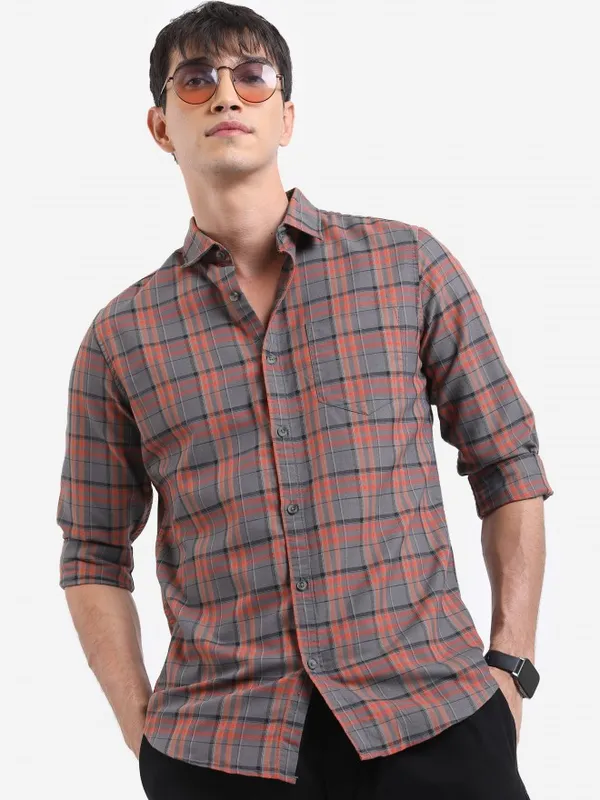  Highlander Men Grey Checked Slim Fit Casual Shirts