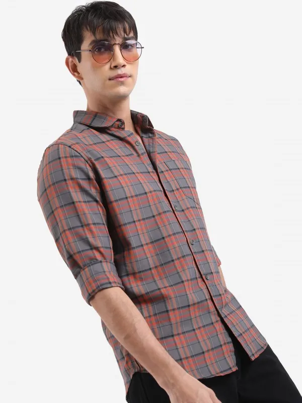  Highlander Men Grey Checked Slim Fit Casual Shirts