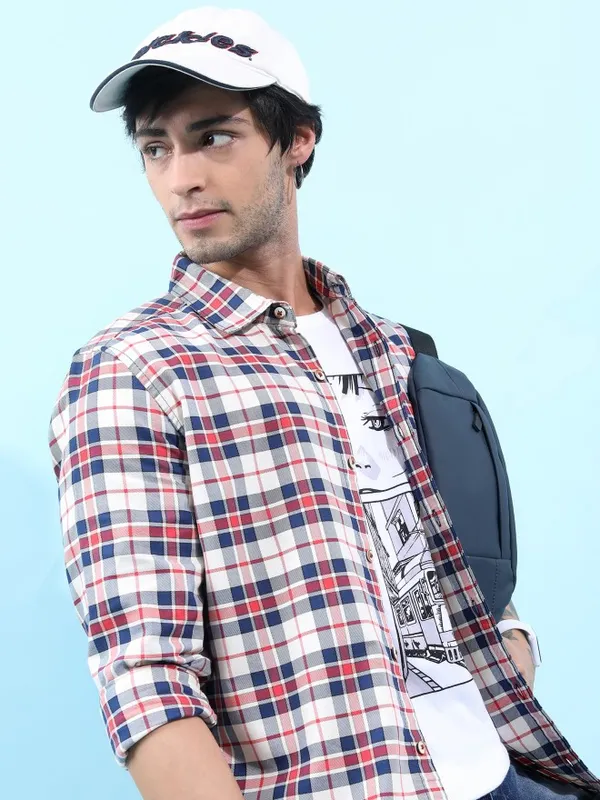  Highlander Men Red Checked Slim Fit Casual Shirts
