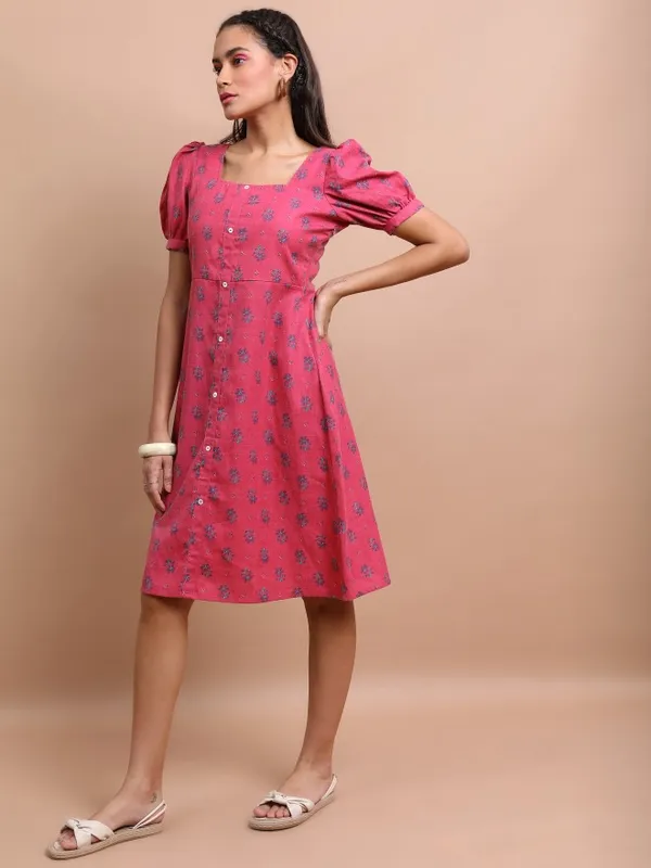  Vishudh Women Pink Printed A-Line Ethnic Dresses