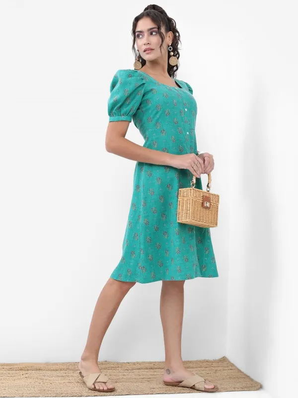Vishudh Women Turquoise Printed A-Line Dress
