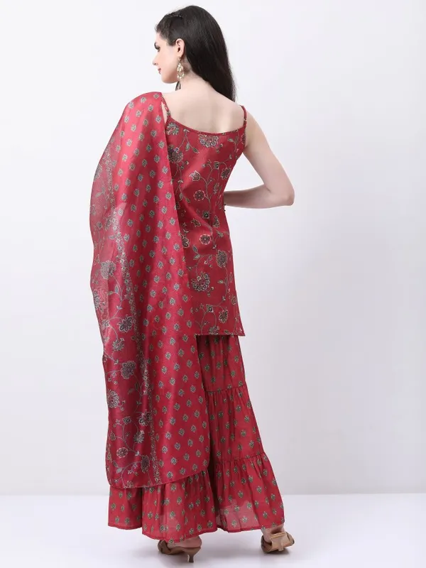  Vishudh Women Red Printed Kurta Sets