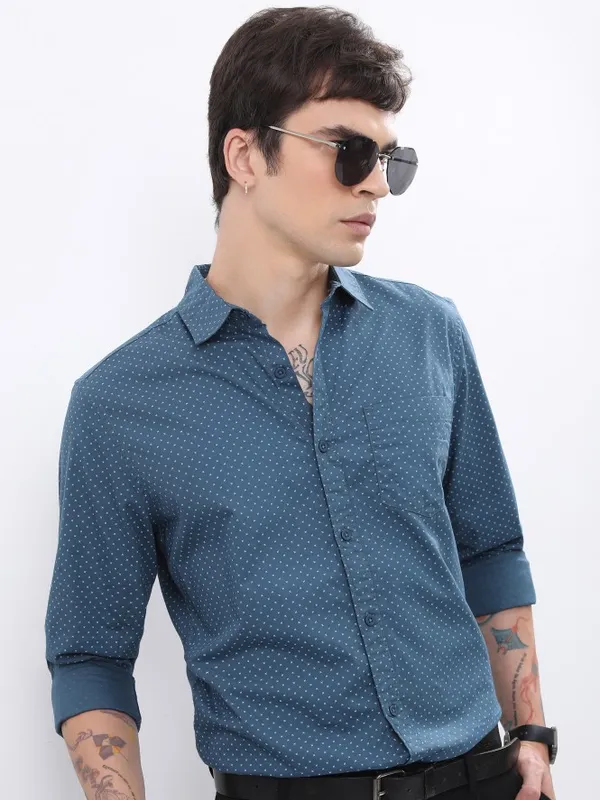  Highlander Men Teal Printed Slim Fit Casual Shirts