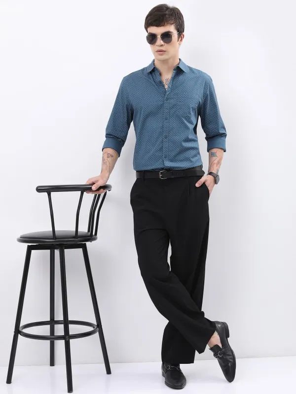  Highlander Men Teal Printed Slim Fit Casual Shirts