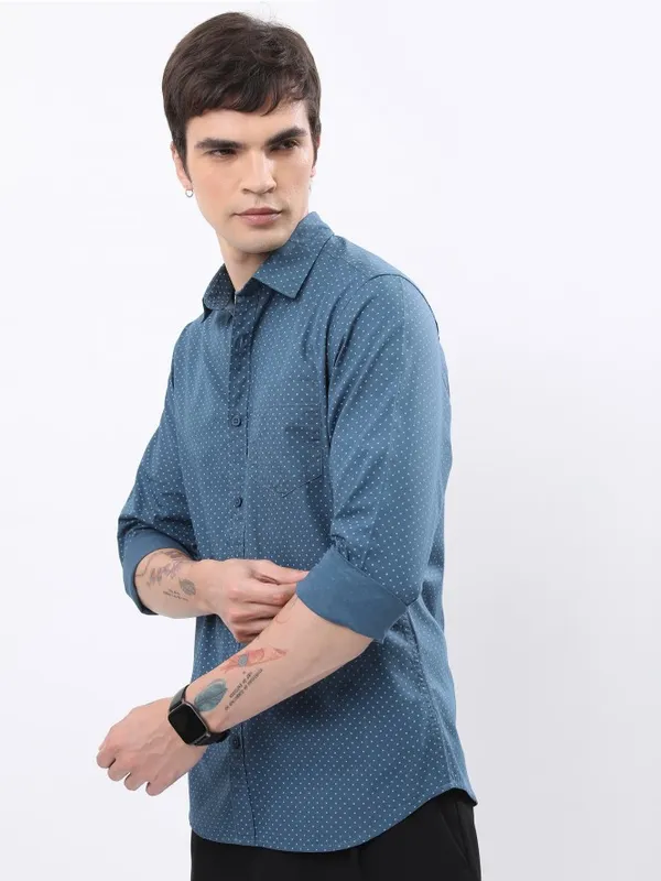  Highlander Men Teal Printed Slim Fit Casual Shirts
