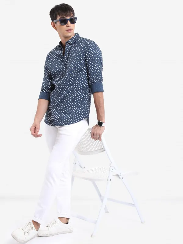 Men Slim Fit Casual Shirt