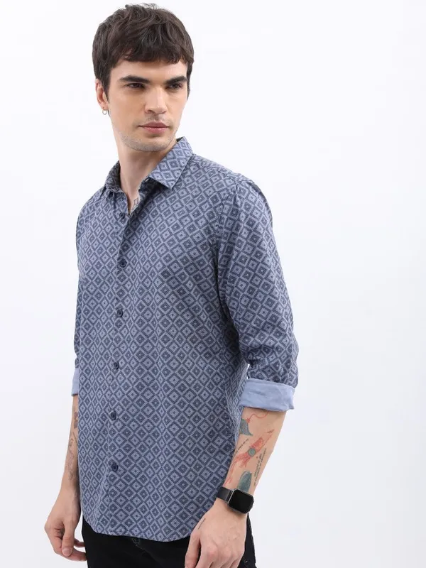  Highlander Men Grey Printed Slim Fit Casual Shirts
