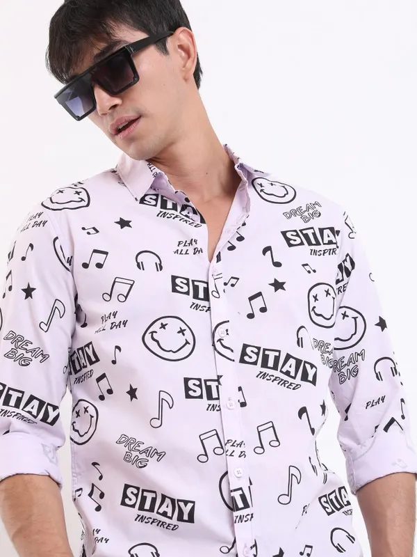  Highlander Men Lavender Printed Slim Fit Casual Shirts