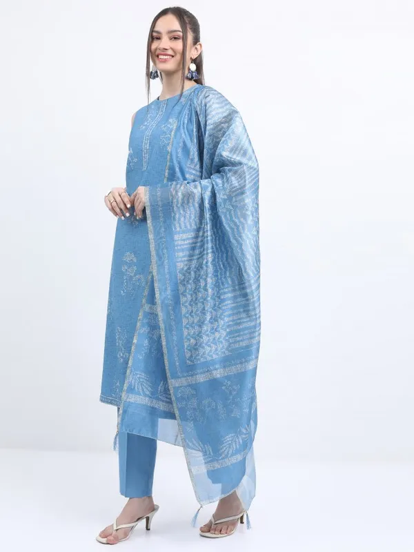  Ketch Women Blue Printed Kurta Sets