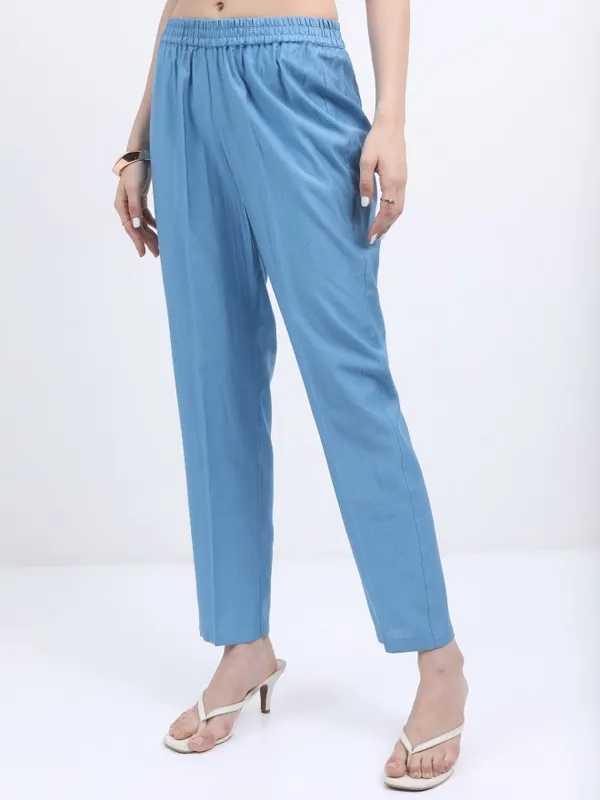  Ketch Women Blue Printed Kurta Sets