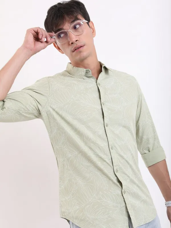  Ketch Men Green Printed Slim Fit Casual Shirts