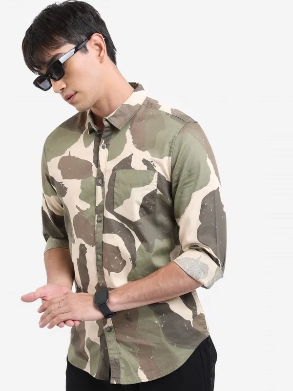  Highlander Men Sand Printed Slim Fit Casual Shirts