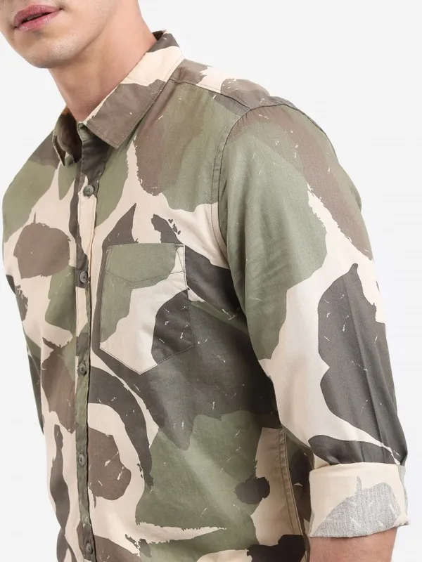  Highlander Men Sand Printed Slim Fit Casual Shirts