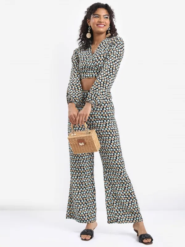  Tokyo Talkies Women Green Co-Ords
