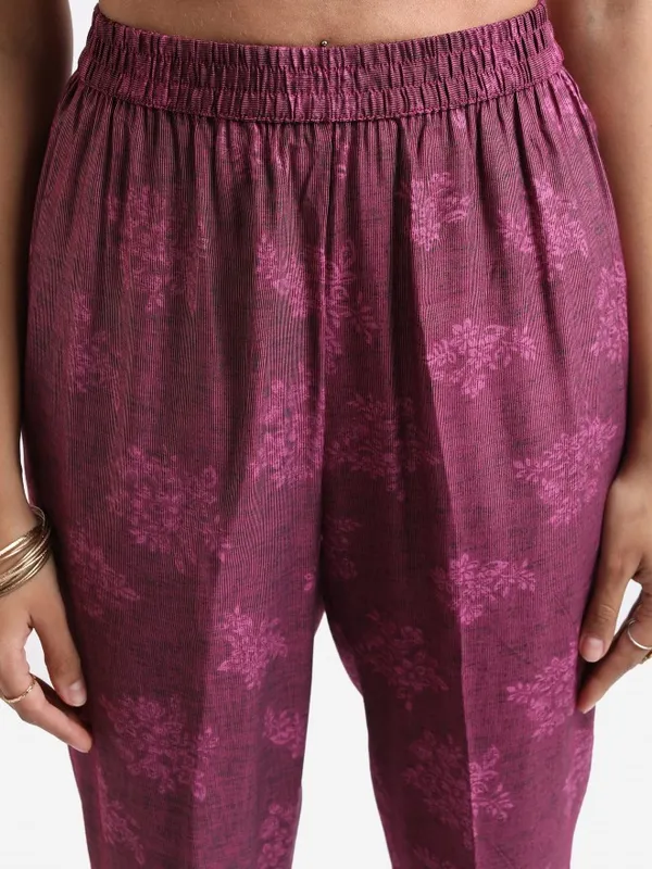  Vishudh Women Purple Printed Kurta Sets