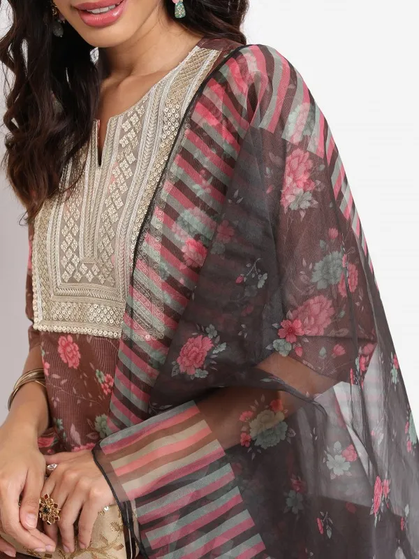  Ketch Women Brown Printed Kurta Sets