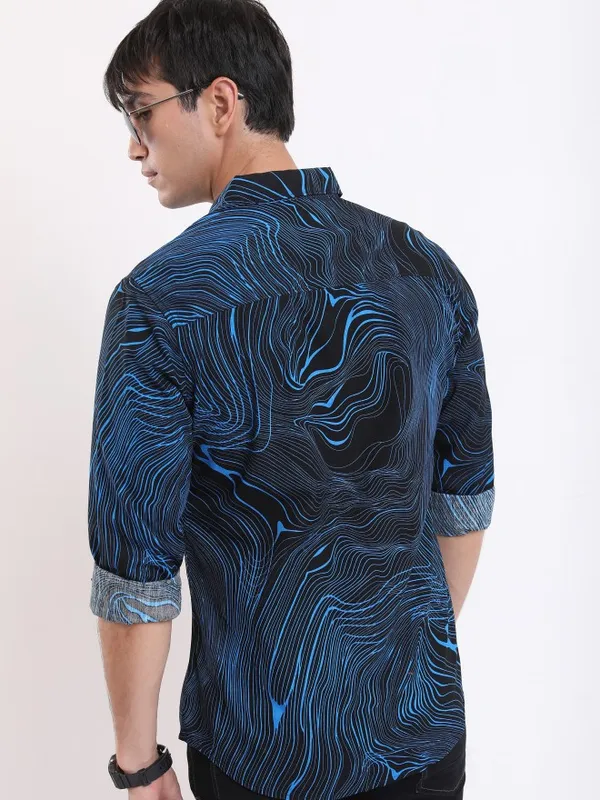  Highlander Men Blue Printed Slim Fit Casual Shirts