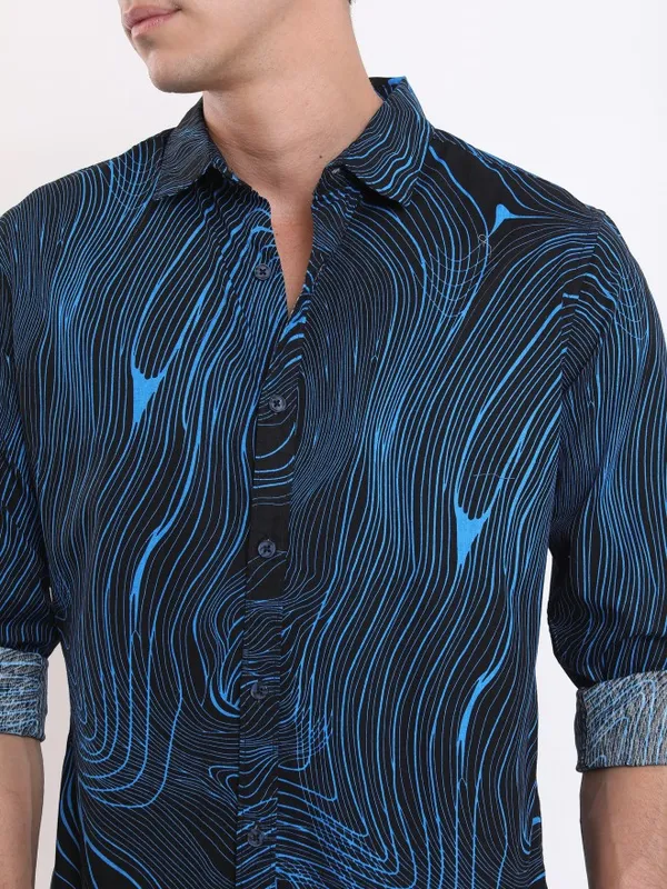  Highlander Men Blue Printed Slim Fit Casual Shirts