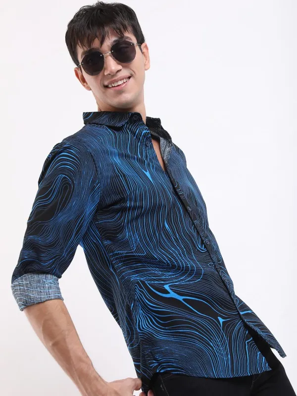  Highlander Men Blue Printed Slim Fit Casual Shirts