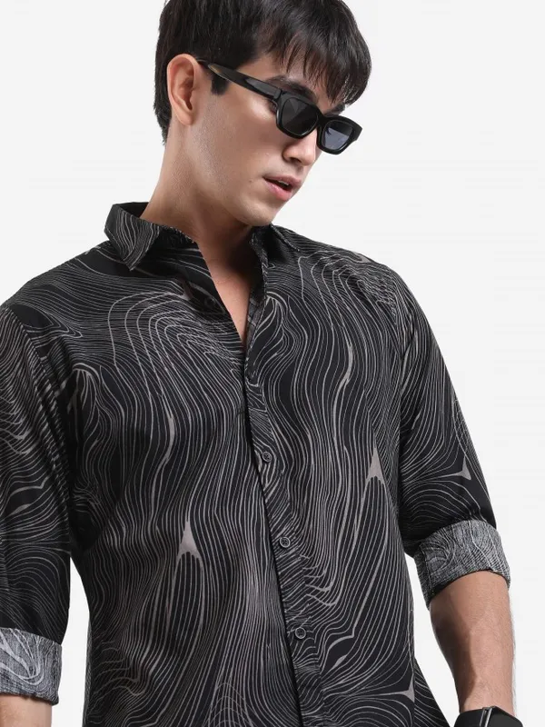 Highlander Men Black Printed Slim Fit Casual Shirts
