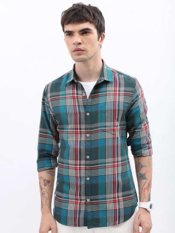  Highlander Men Green Checked Slim Fit Casual Shirts