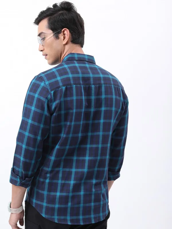  Highlander Men Navy Blue Checked Slim Fit Casual Shirts