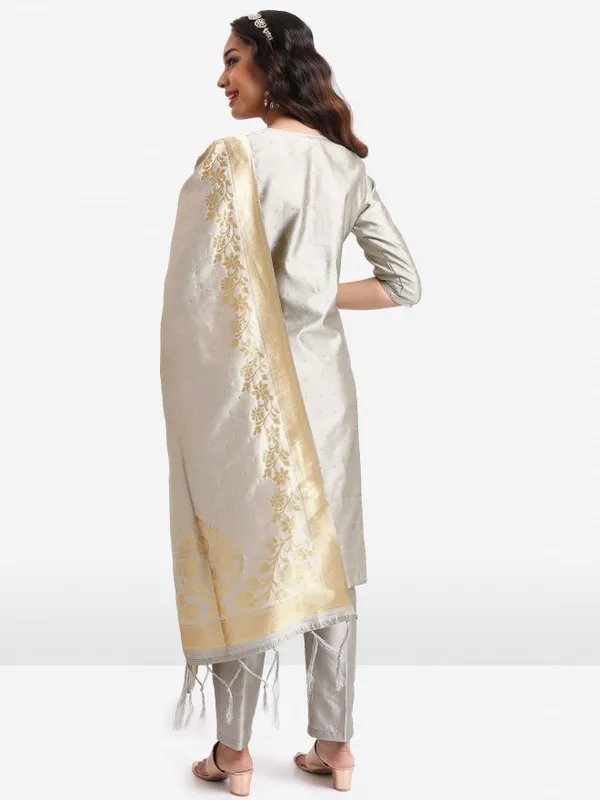 Women Kurta With Trouser And Dupatta