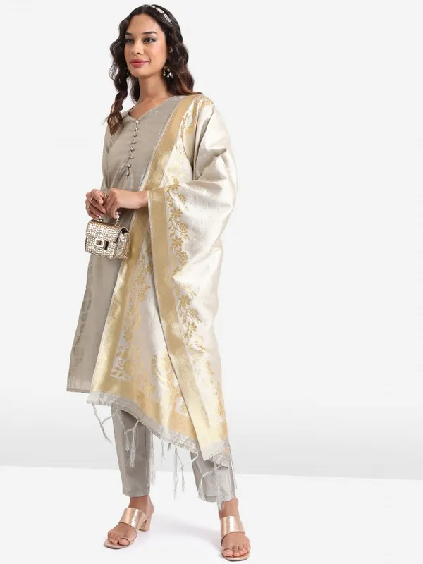 Vishudh Women Grey Embroidered Kurta With Trouser And Dupatta