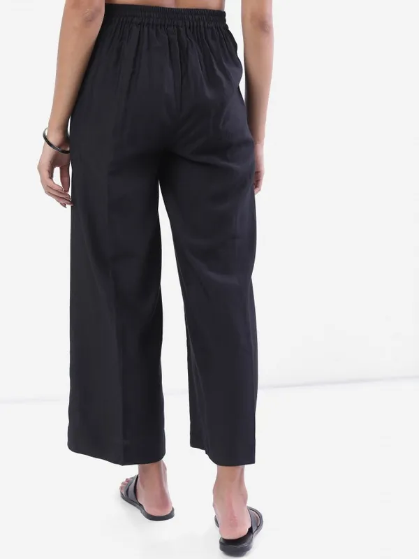 Vishudh Women Black Solid Palazzo
